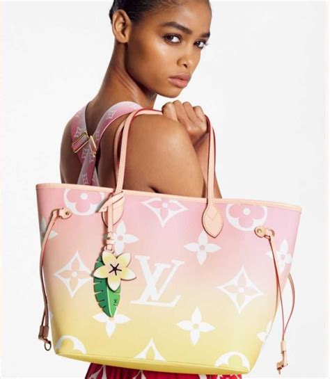 louis vuitton summer neverfull.